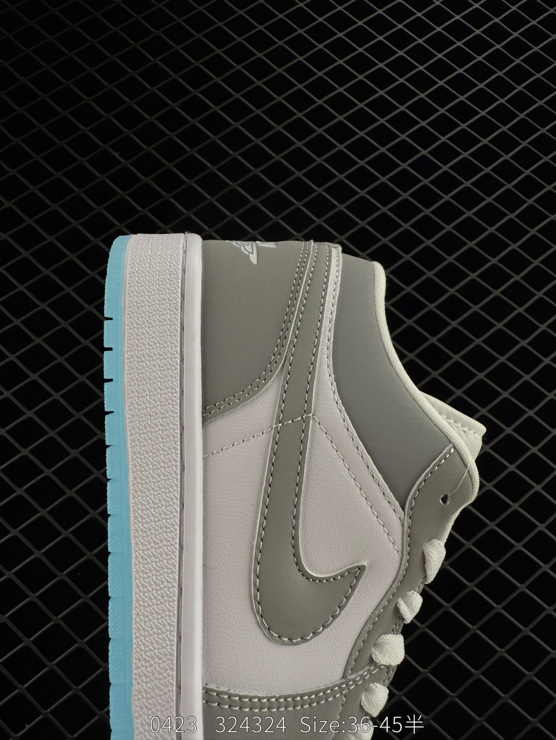 Nike Wmns Air Jordan 1 Low